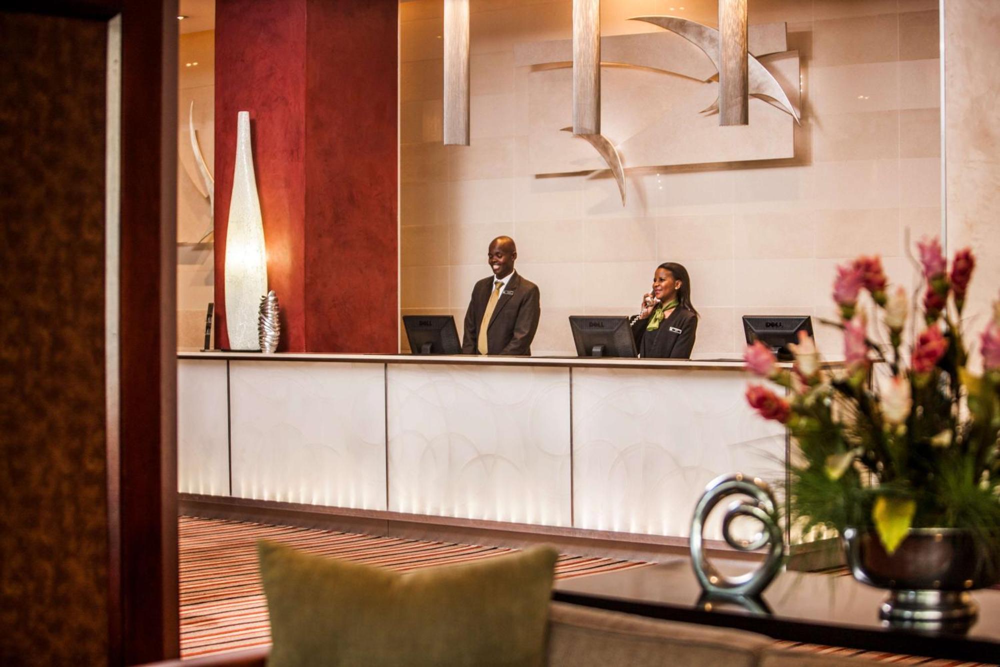 Southern Sun Pretoria Exterior photo