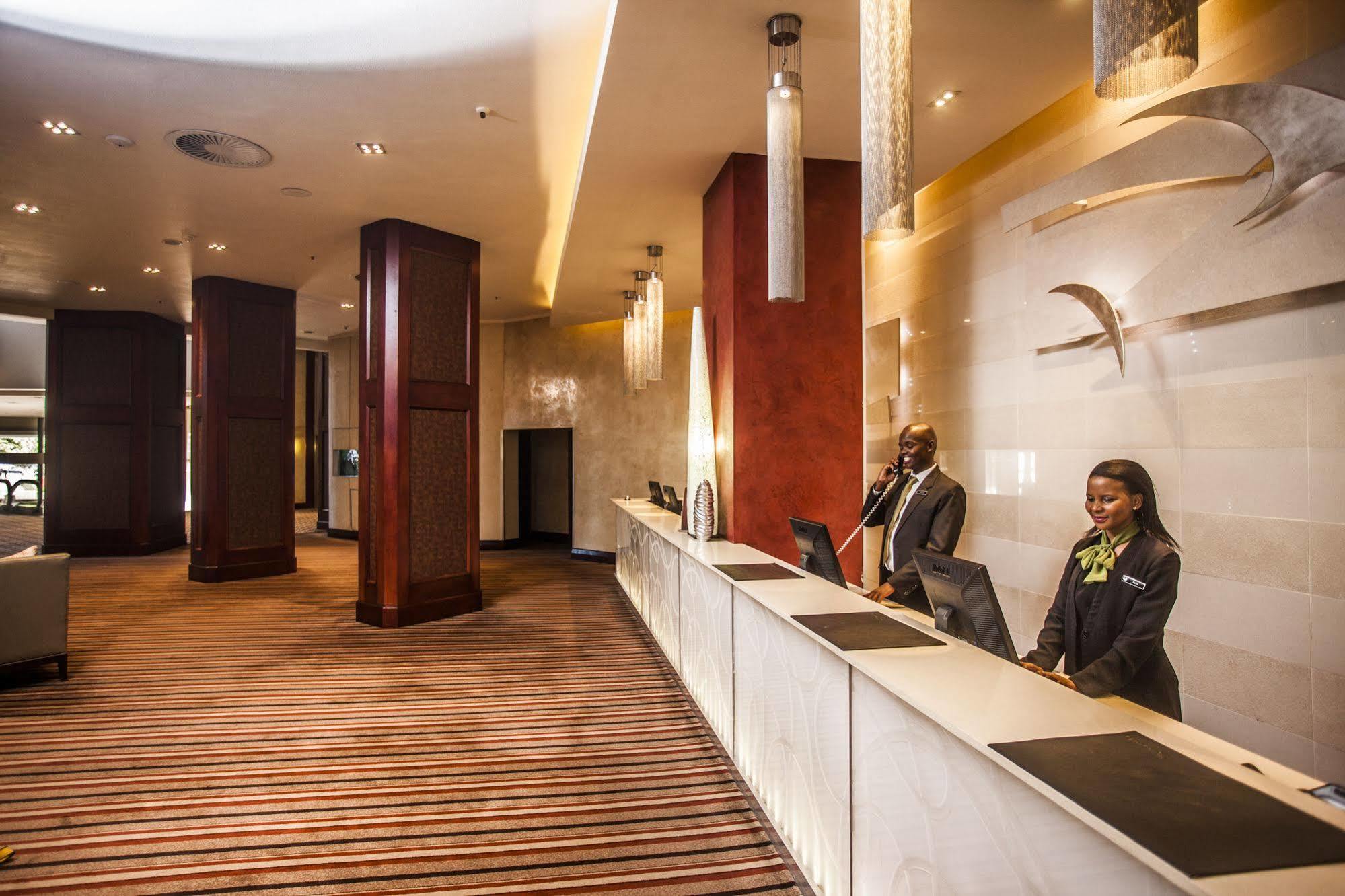 Southern Sun Pretoria Exterior photo